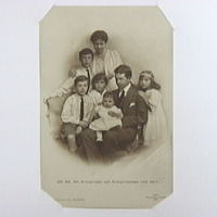 SLM M000482 - Gustav VI Adolf och Margaretha med barn 1917