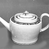 SLM 2918 - Tekanna, ostindiskt porslin, med ägarinitialer, Charlotta Ehrensvärd (1747-1808)