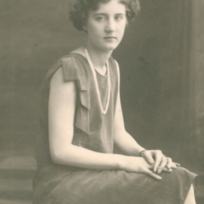 SLM P2015-656 - Karin Thilén (gift Wohlin) som ung kvinna på 1920-talet.