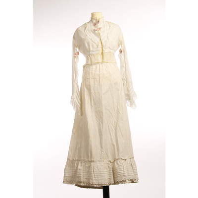 SLM 11864 1 - Klänning av vit voile, 1870-tal
