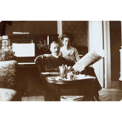 SLM P2014-572 - Ivar och Anna Segelberg år 1910