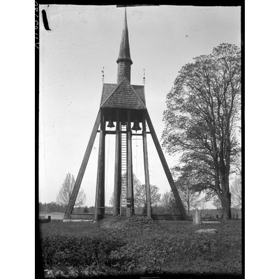 SLM X1185-80 - Klockstapeln vid Vadsbro kyrka