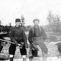 SLM P07-2541 - Adolf Skeppstedt (1883-1939) som skogshuggare i Minnesota