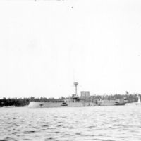 SLM M022628 - Flottbesök i Oxelösunds hamn, 1893