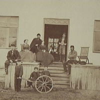 SLM M004569 - Vedeby, foto från 1860-talet, då friherrinnan Wrangel var bosatt på gården