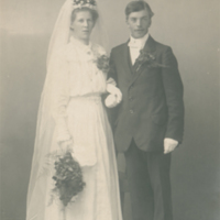 SLM P2014-913 - Gerda och Karl-Eriks Jonanders bröllopsfoto 26 augusti 1917