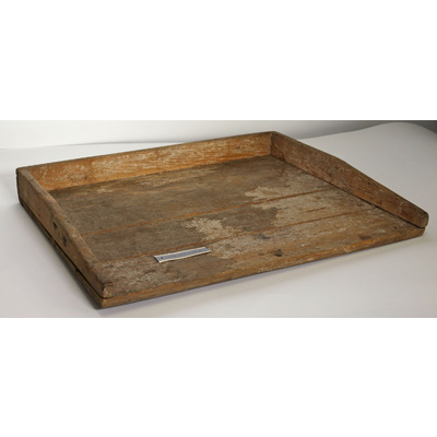 SLM 13459 - Bakbord av trä, kanter på tre sidor