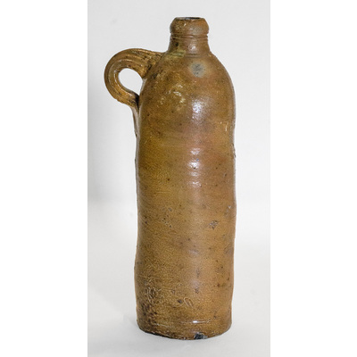 SLM 9755 - Flaskformat krus av stengods från Selters i Nassau, Tyskland, 1800-tal