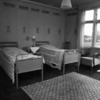 SLM R360-83-7 - Gästrum på Rönnebo Pensionat i Trosa år 1983