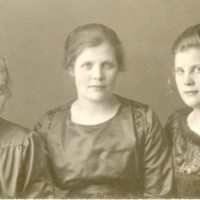 SLM M028806 - Porträtt av tre kvinnor