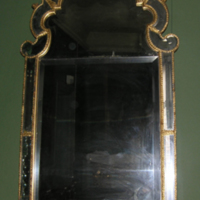 SLM 5805 - Barockspegel med ram av fasettslipat glas, Ca 1700