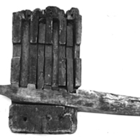 SLM 4042 - Lås av trä, från Stenstorp i Vadsbro socken