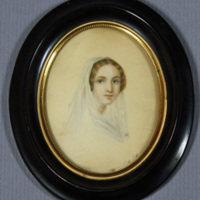SLM 24561 - Inramad pastellteckning, miniatyr, porträtt av ung kvinna, signerad A.R. 1800-talets mitt