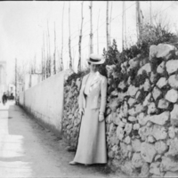 SLM P09-755 - Cecilia (senare af Klercker) på Capri år 1903