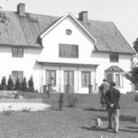 SLM R22-88-5 - Birgit Cullbergs föräldrahem på S:t Annegatan 11 i Nyköping, uppförd 1909, foto omkring 1935-1937