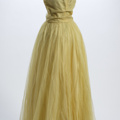 SLM 11561 - Gul taftklänning överklädd med gul tyll, 1900-talets mitt