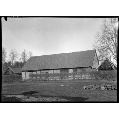 SLM X1316-80 - Ladugård vid Sigridslund i Årdala socken, Flen, 1922