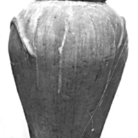 SLM 1491 - Päronformad kruka av oglaserat lergods, möjligen från Arnö gård