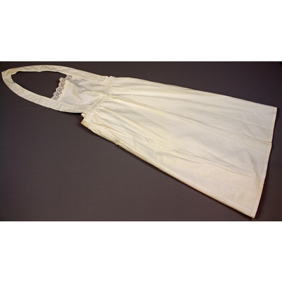 SLM 31920 2 - Förkläde av vit bomull, försett med bröstlapp