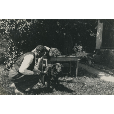 SLM P07-580 - Fritz Andersson och en hund, 1931