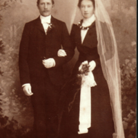 SLM P11-3775 - Bröllopsfoto, Amalia Sken och Hjalmar Johansson, 1905