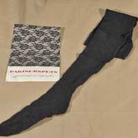 SLM 29778 - Spetsmönstrad strumpa från sybehörsaffären Leck´s Textil i Gnesta