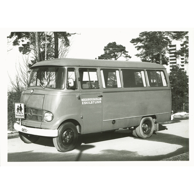 SLM P2017-0728 - Näckrosskolans skolbuss ca 1967-1974
