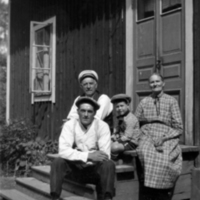 SLM P09-421 - Familjen Andersson på Björknäset under 1930-talet
