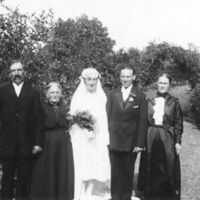 SLM M020235 - Maria Larssons bröllop med August Bertil Söderlund 25 juni 1926