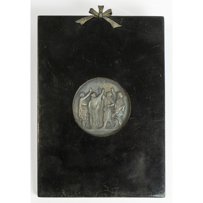 SLM 53454 - Minnesplakett, medalj infattad i svartmålad ram, Sveriges Riksdag 500 år