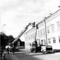 SLM R176-80-3 - Sprutmålning av tak på Fors fabriker i Nyköping år 1980