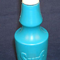 SLM 33151 - Stänkflaska av blå plast, märkt 
