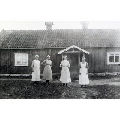 SLM R517-92-6 - Familjen Eriksson på Enby, 1920-tal