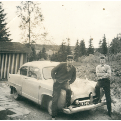 SLM P2018-0238 - Tauno och skolkamrat i Finland år 1966