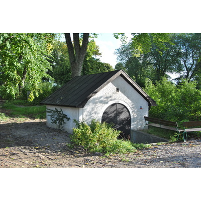 SLM D2010-1223 - Lunda kyrkas bårhus