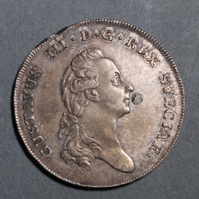 SLM 16395 - Mynt, 1 riksdaler silvermynt typ II 1775, Gustav III