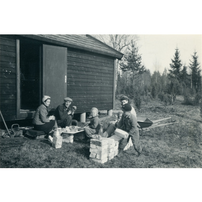 SLM P07-851 - Familjesammankomst på Åsbacka, 1940-tal
