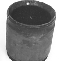 SLM 2024 - Cylindriskt kärl av lergods, från Garpsäter i Kila socken