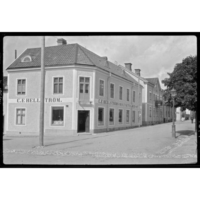 SLM X185-84 - C. F. Hellströms Manufaktur, modeaffär i Malmköping
