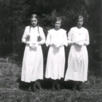 SLM M029386 - Tre unga flickor.