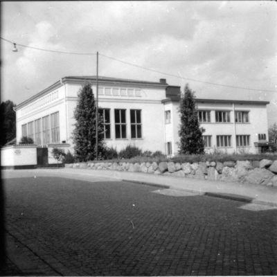 SLM R1057-92-2 - Varmbadhuset i Nyköping invigt 1936, foto från år 1960