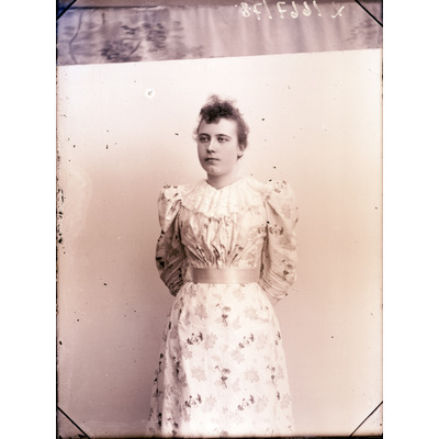 SLM X1667-78 - Porträtt på en okänd kvinna