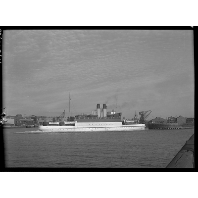 SLM X1829-80 - Fartyg i hamn