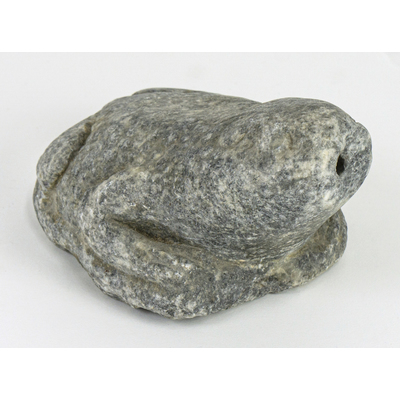 SLM 51757 - Groda av sten med genomgående hål, del av fontän