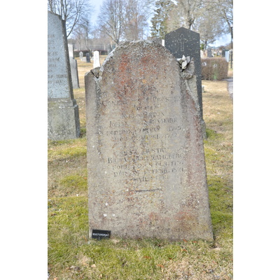 SLM D2022-0120 - Sköldinge kyrkogård, Johannes Stenmarks gravsten
