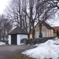 SLM D10-1301 - Runtuna kyrka, kyrkoanläggning från väst.