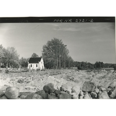 SLM POR53-2721-2 - Björkviks kyrka, kyrkogården utökas, foto 1953.