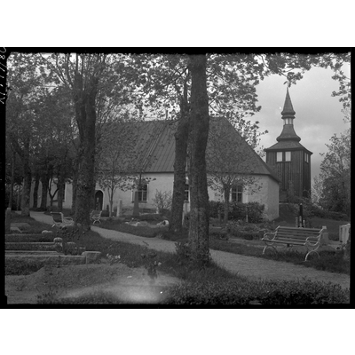 SLM X1949-80 - Kyrkogården vid Trosa stadskyrka