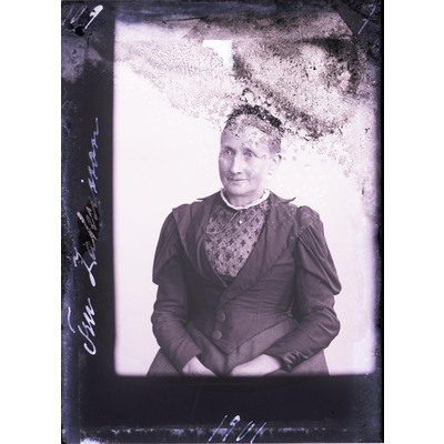 SLM X109-76 - Porträtt på Fru Zakrisson 1901