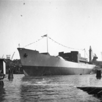 SLM P09-891 - Sjösättning i Göteborg 12 juli 1945 av A-B Disas M.S. ”Yvonne”